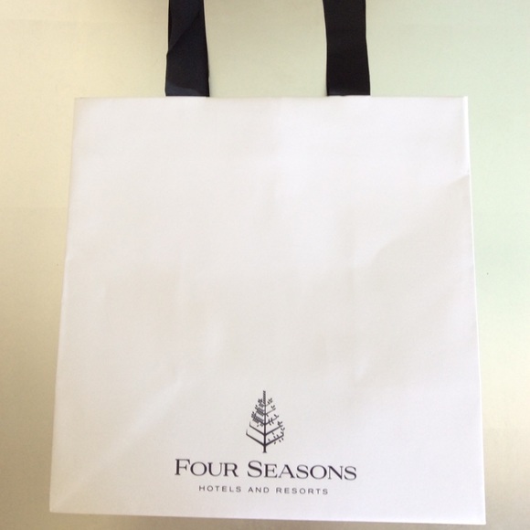 Four Seasons Shopping Bag - Medium - Picture 2 of 16